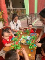 Hình ảnh: Hoạt động "Bé vui sáng tạo" chào mừng ngày PNVN 20/10