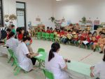 Hình ảnh: Trẻ khám bệnh đầu năm